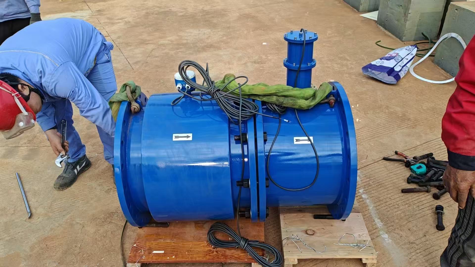 非滿管電磁流量計為非滿管或部分充滿流體設計的流量測量設備