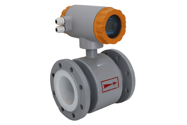 電磁流量計選型核心要素：從介質(zhì)特性到工況適配的全面指南